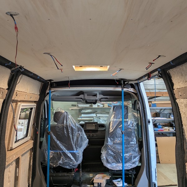 Renault master 3 L3H2 aménagé (2)