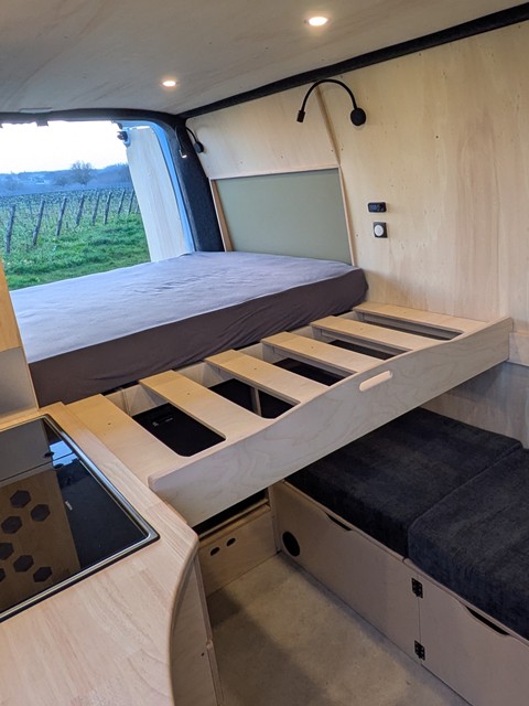 Renault master L3H2 aménagé lit peigne sorti