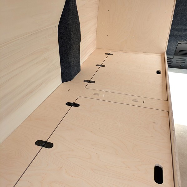 Ford transit custom V2 aménagé rose des vans (18)